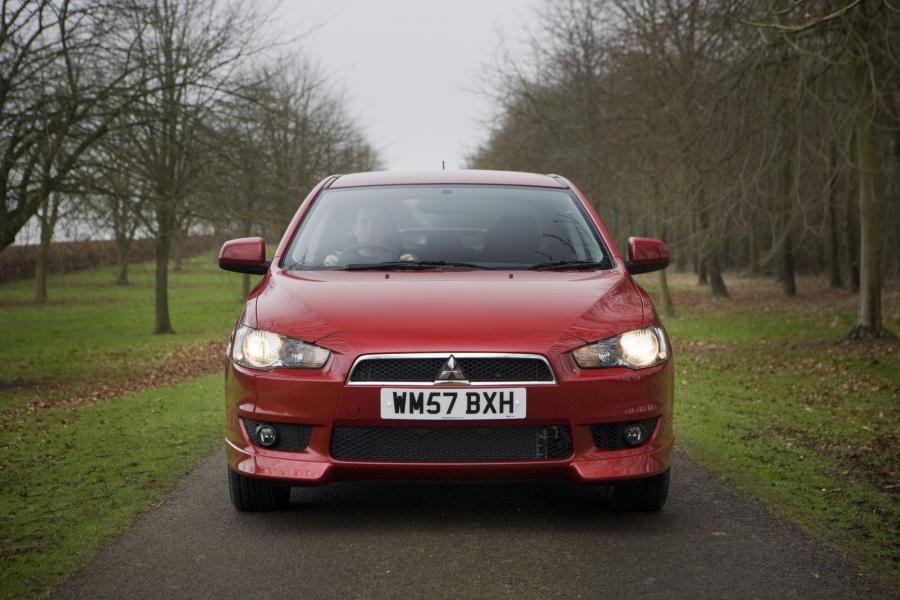  Mitsubishi Lancer 2007 года  (фото 20 из 104)